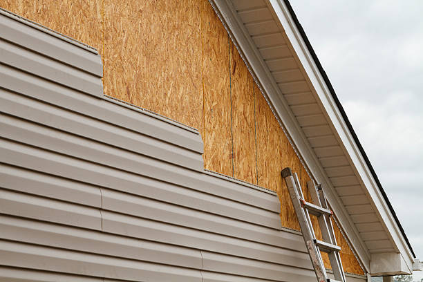 24/7 Emergency Vinyl Siding experts in Blanchester, OH
